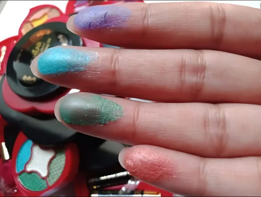 Luxury Rose Shaped Makeup Kit – All-in-One Beauty Box