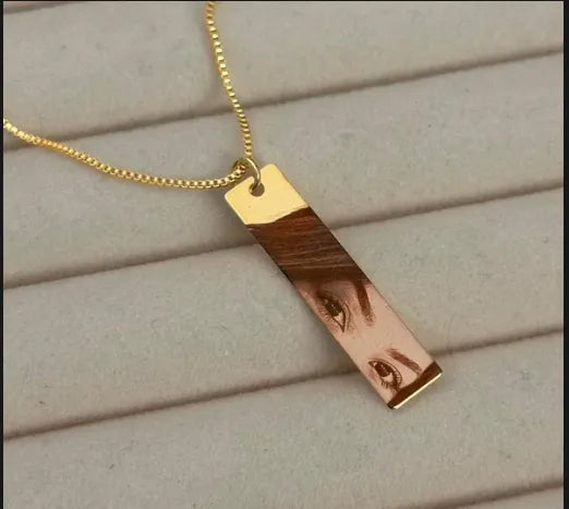 Customized Eyes Locket - Unique Photo Jewelry for Girls & Memory Keepsakes for Loved Ones